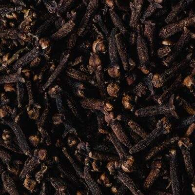 Clove scaled
