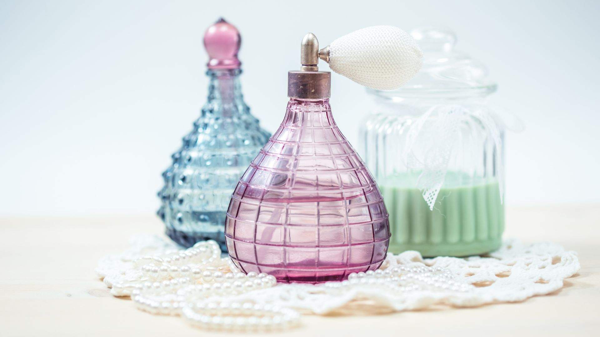 Eau De Toilette vs Eau De Parfum เลือกน้ำหอมประเภทไหนดี
